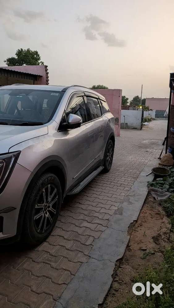 Mahindra Xuv700 2022 Diesel 37000 Km Driven
