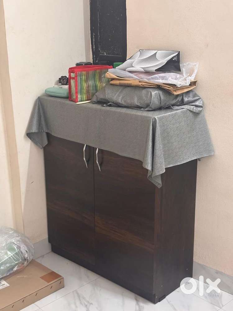 Small cupboard for clothes olx discount