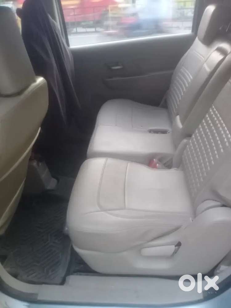 Maruti Suzuki Ertiga Vxi 2023 Cng Manual