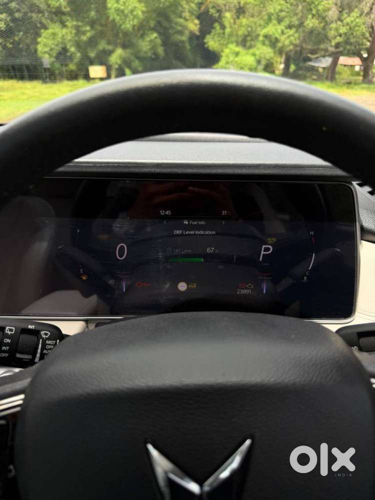 Mahindra Xuv700 2.2 Ax 7 Diesel At Luxury Pack Str, 2025, Diesel
