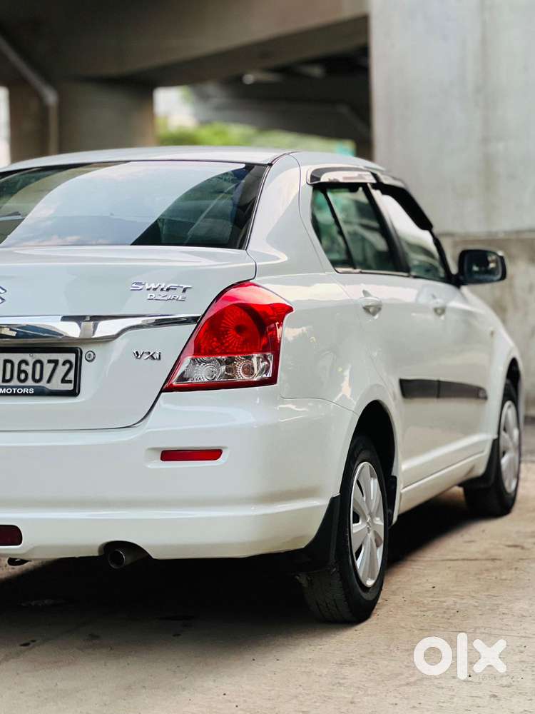 Maruti Suzuki Swift Dzire 1.2 Vxi Bsiv, 2011, Petrol