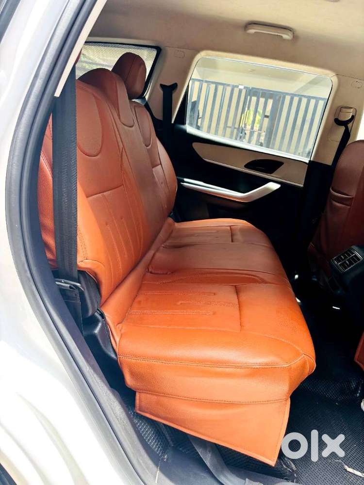 Mahindra Xuv700 2.2 Mx Diesel Mt 5 Str, 2022, Diesel