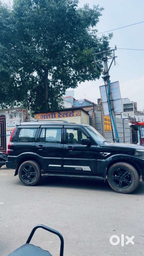 Mahindra Scorpio Classic 2013