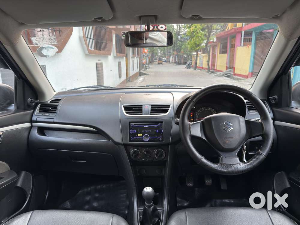 Maruti Suzuki Swift Lxi Option, 2017, Petrol