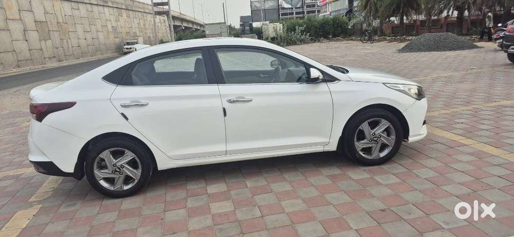 Hyundai Verna 1.5 Sx (o) Petrol Mt, 2022, Petrol