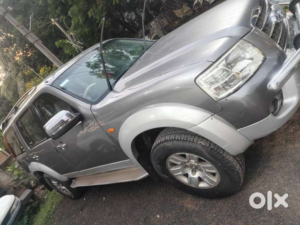 Ford Endeavour 3.2 Titanium At 4x4, 2009, Diesel