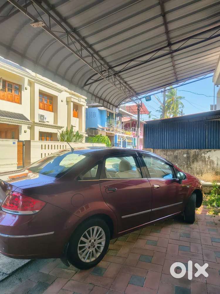 Fiat Linea 2009 Diesel 130000 Km Driven