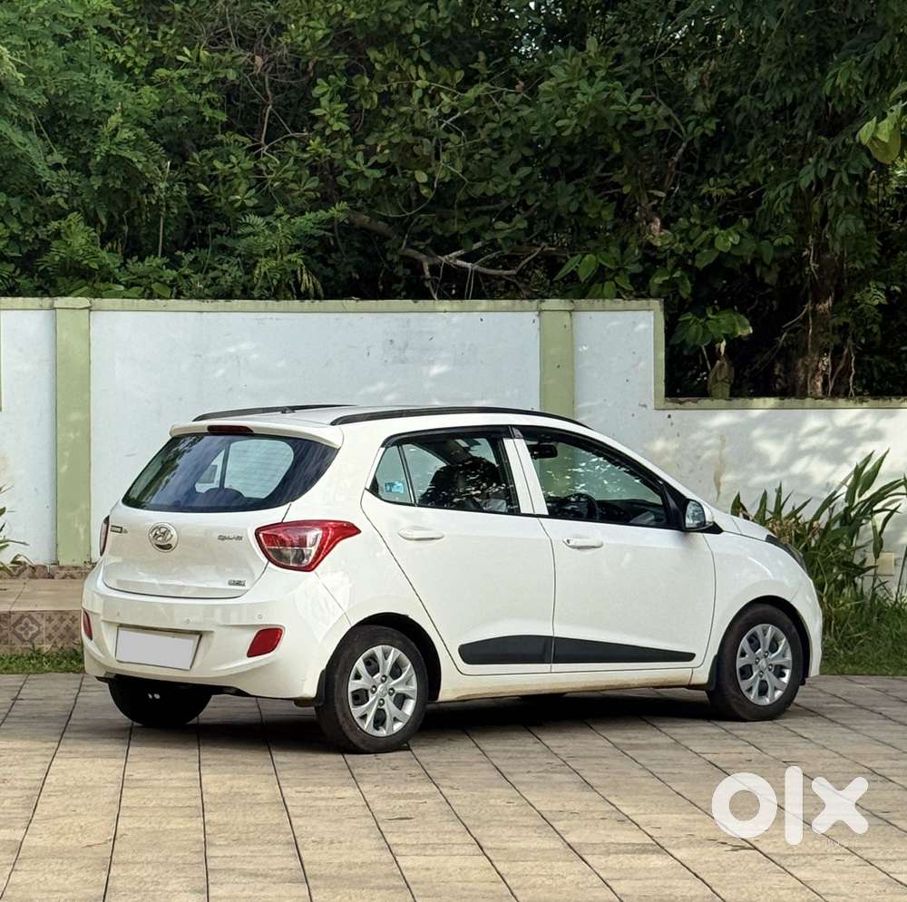 Hyundai I10 Sportz, 2016, Petrol