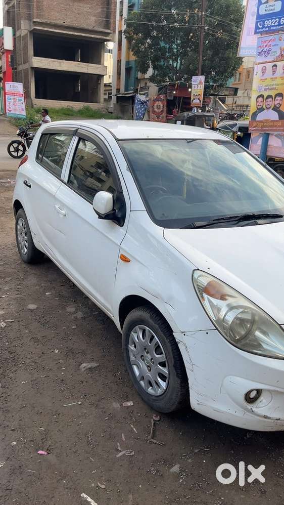 Hyundai I20 Petrol Manual 2011