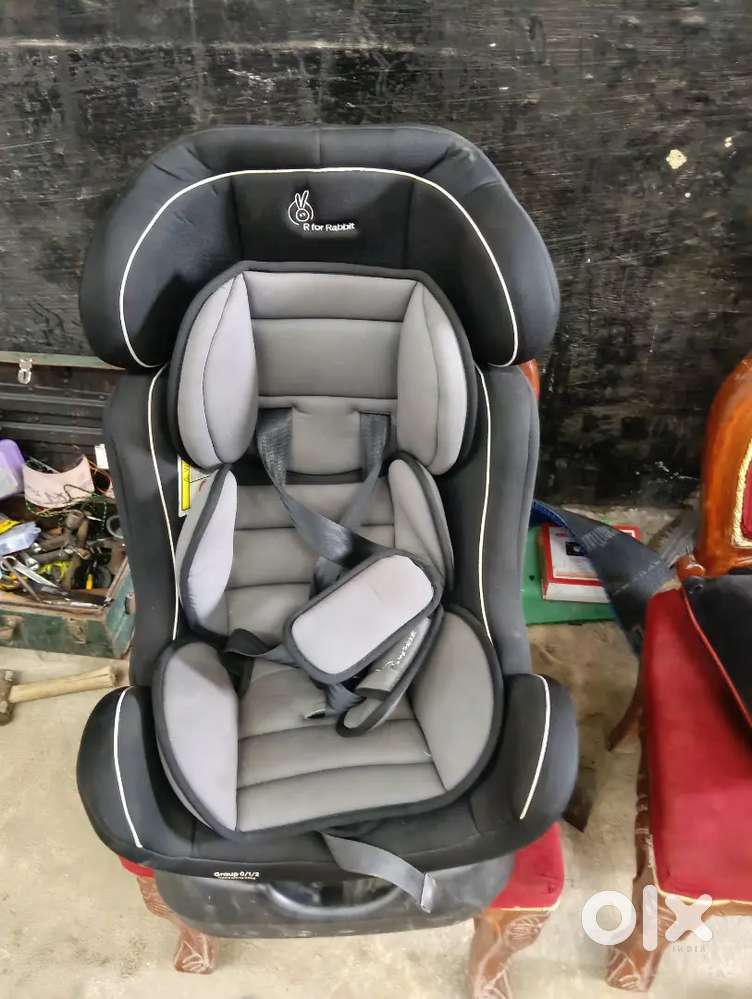 Baby car sitter