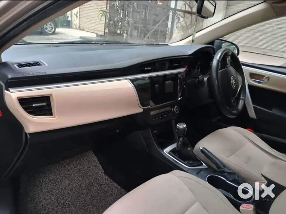 Toyota Corolla H3 2015
