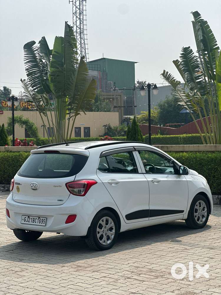 Hyundai I10 Sportz 1.2 Kappa2, 2016, Cng & Hybrids