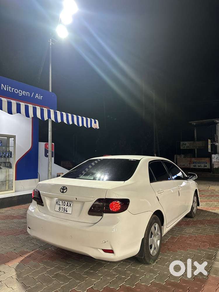 Toyota Corolla Altis 2011