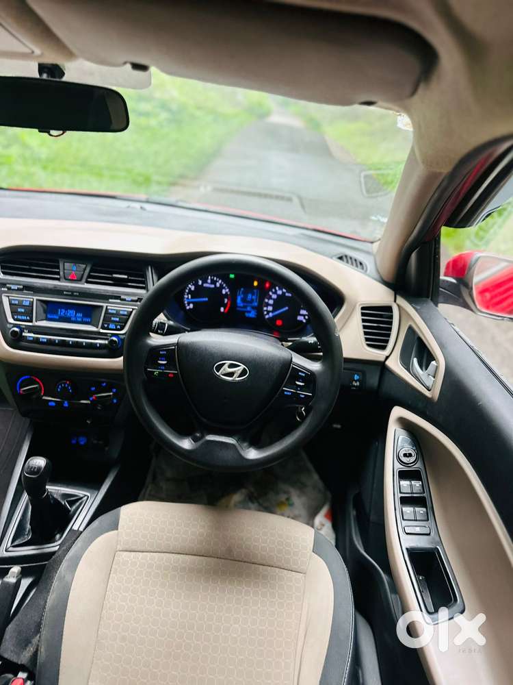 Hyundai I20 Sportz 1.2 Bs-iv, 2015, Petrol