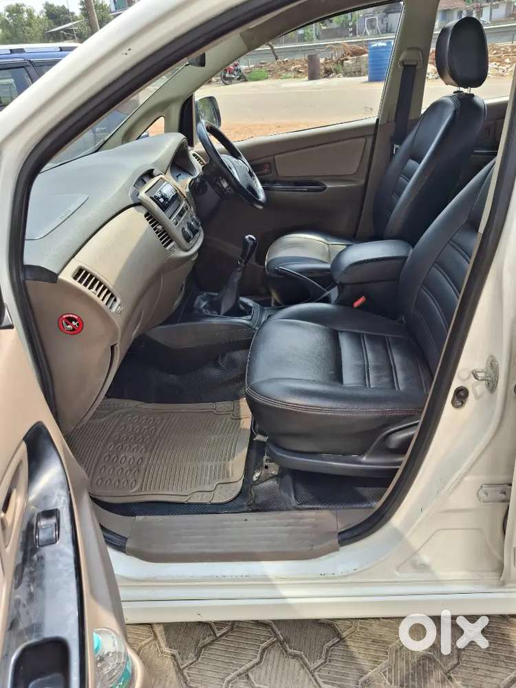 Toyota Innova 2015 Model 2016 Registration Diesel 139345 Km Driven