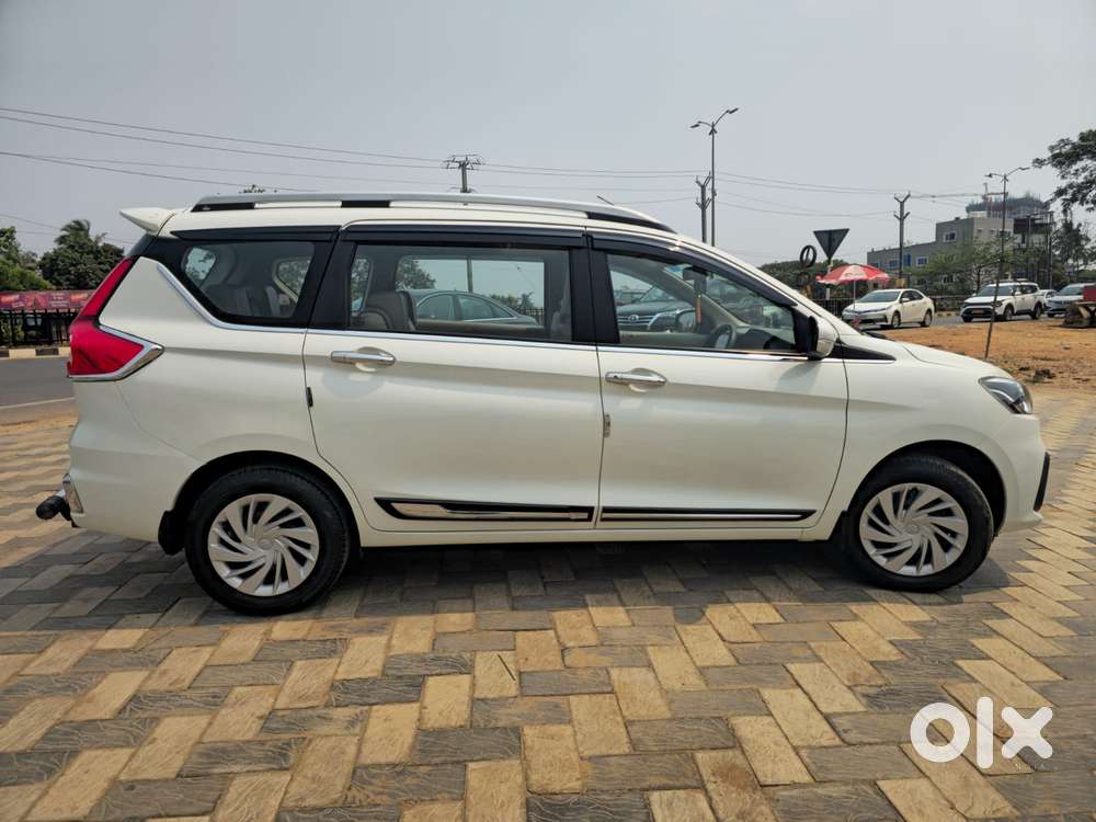 Maruti Suzuki Ertiga 1.5 Vxi, 2025, Petrol