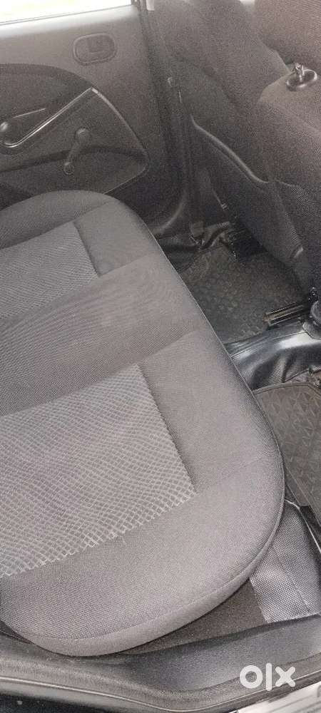 Ford Figo 2013 Diesel 106000 Km Driven Company Maintenance New Tyres