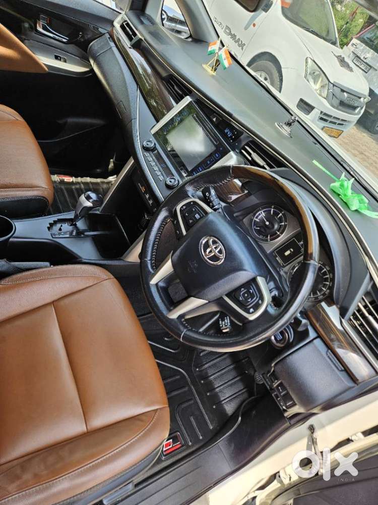 Toyota Innova Crysta 2.8z Automatic, 2018, Diesel