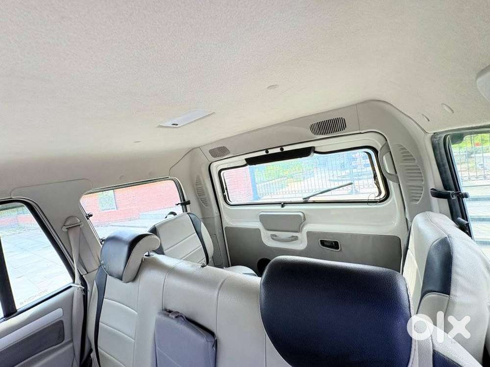 Mahindra Scorpio S10, 2017, Petrol