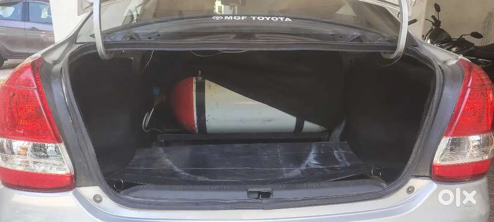 Want Sell Cng Kit With 14 Kg Cylinder