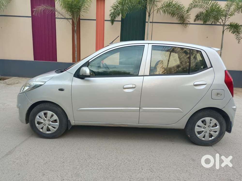 Hyundai I10 Asta 1.2 At With Sunroof, 2011, Petrol