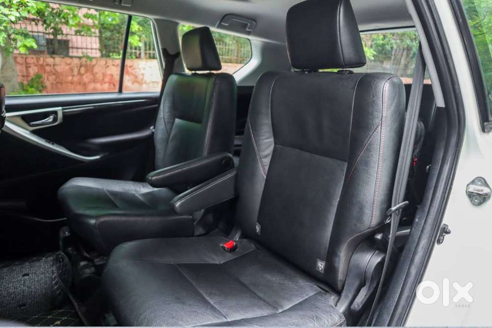 Toyota Innova Crysta 2.8 Touring Sport Diesel At, 2017