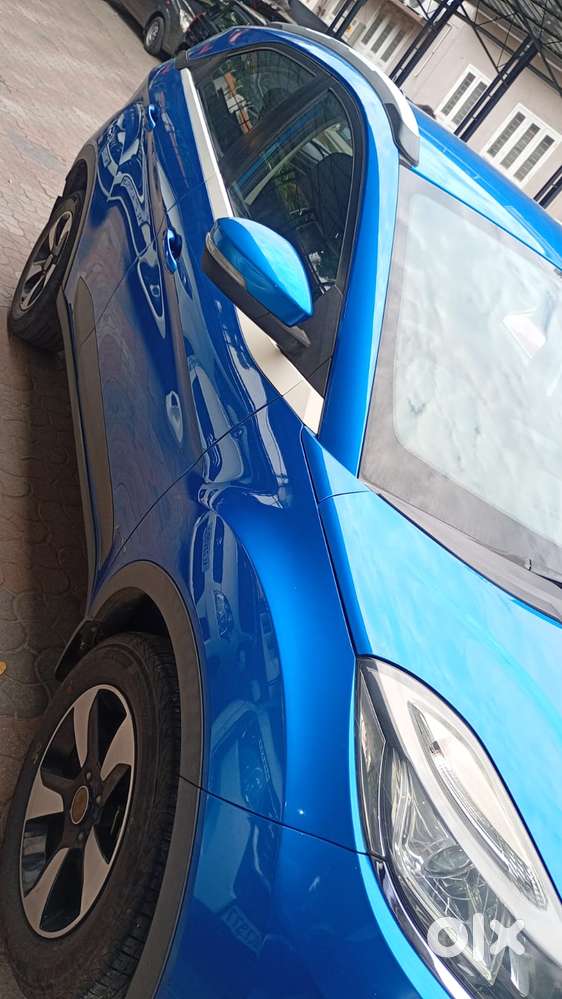 Tata Nexon 1.2 Revotron Xza Plus, 2019, Petrol