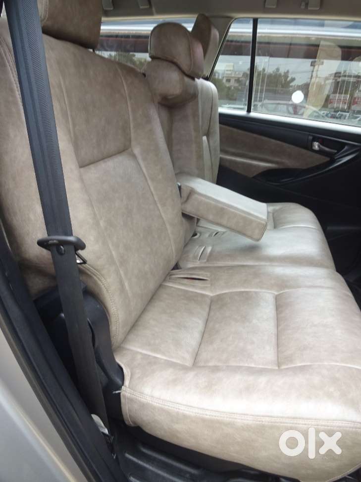 Toyota Innova Crysta 2.8 Gx At 8s, 2022, Diesel