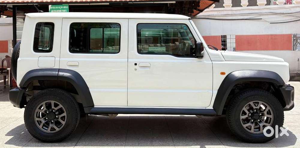 Maruti Suzuki Jimny Alpha At Dual Tone, 2023, Petrol