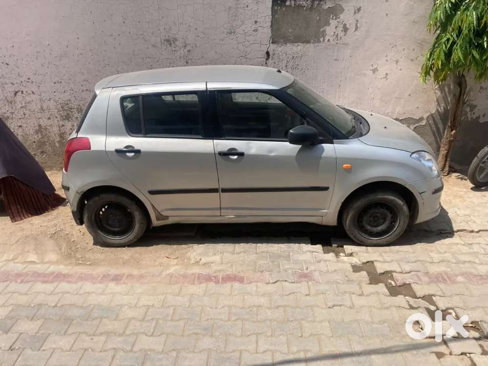 Maruti Suzuki Swift 2007 Petrol 145000 Km Driven