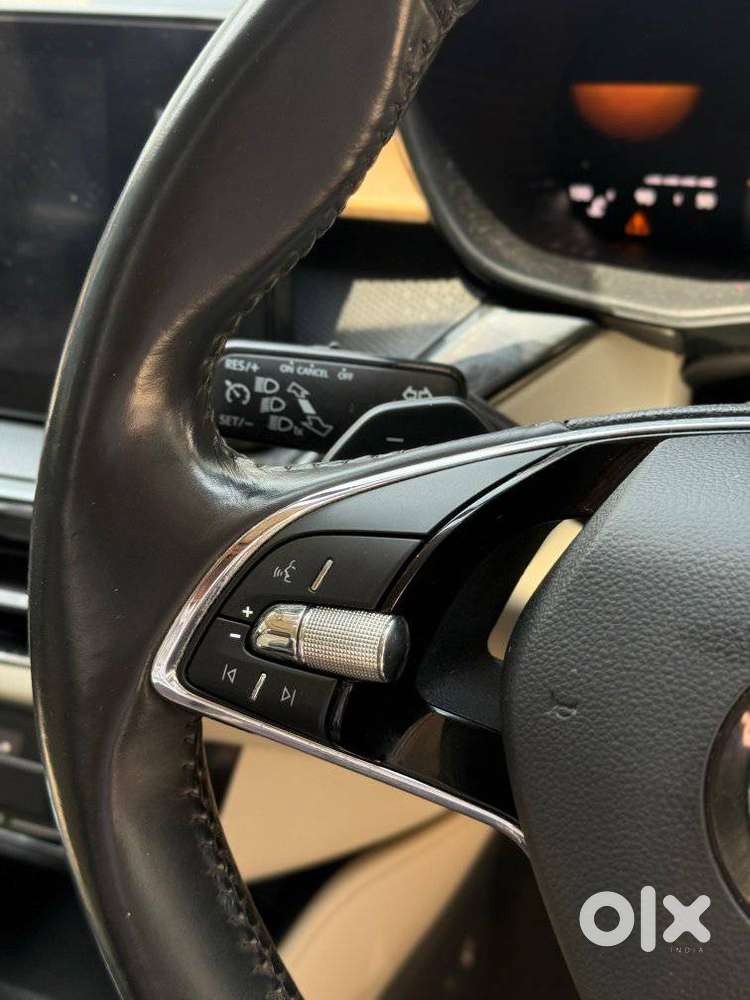 Skoda Slavia 1.0 Tsi Style At, 2022, Petrol