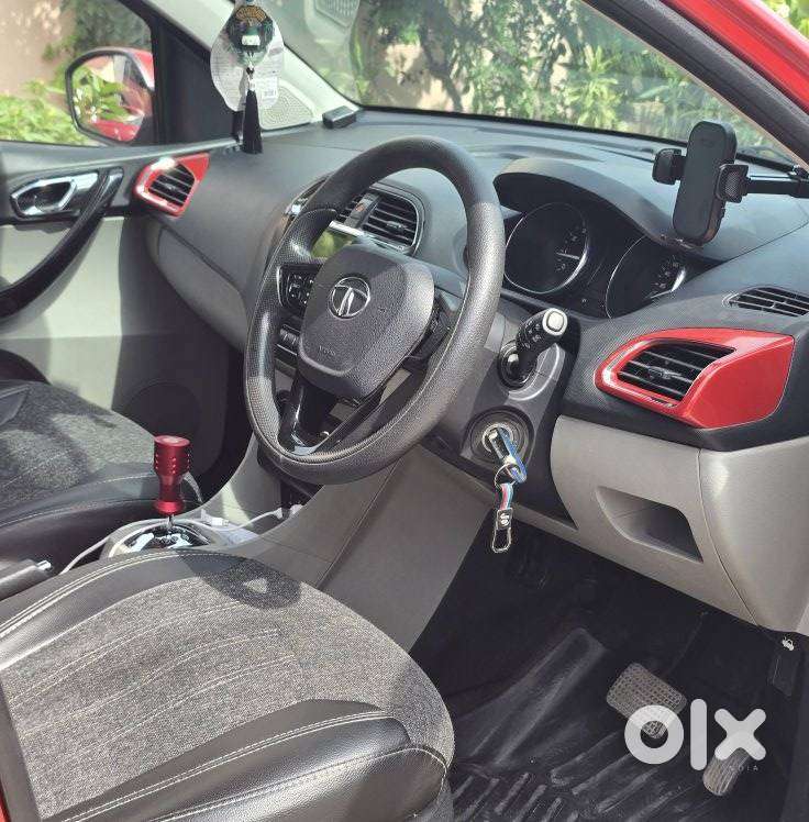 Tata Tiago 1.2 Revotron Xza, 2018, Petrol