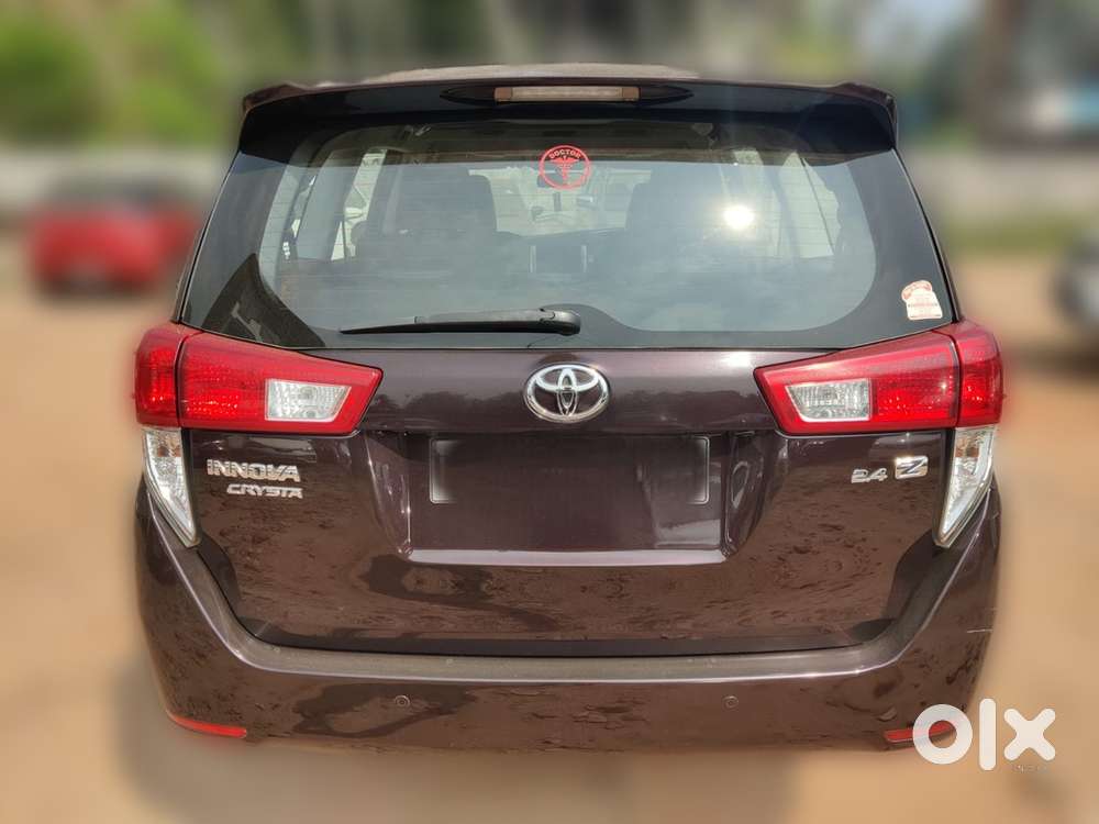 Toyota Innova Crysta 2018 Diesel Well Maintained