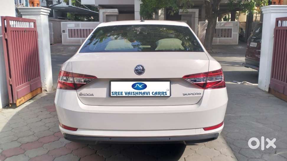 Skoda Superb L&k 1.8 Tsi At, 2019, Petrol