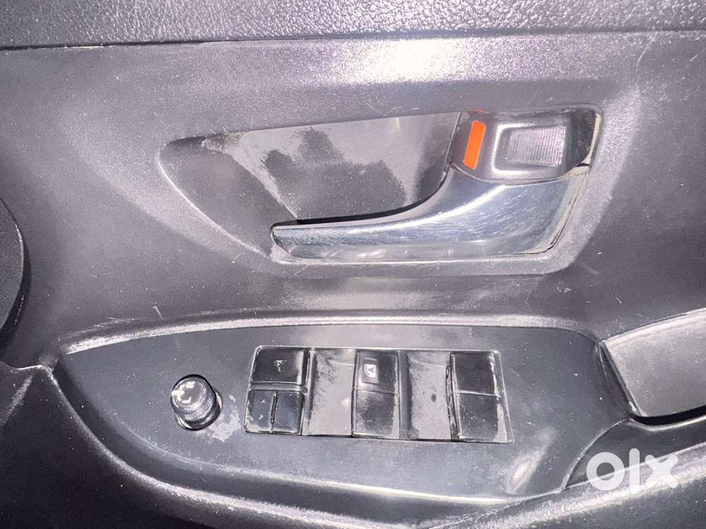 Toyota Innova Crysta 2.4 G Mt, 2017, Diesel