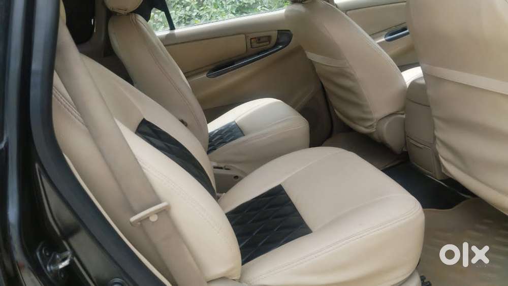 Toyota Innova 2.5 Vx (diesel) 8 Seater, 2006, Diesel