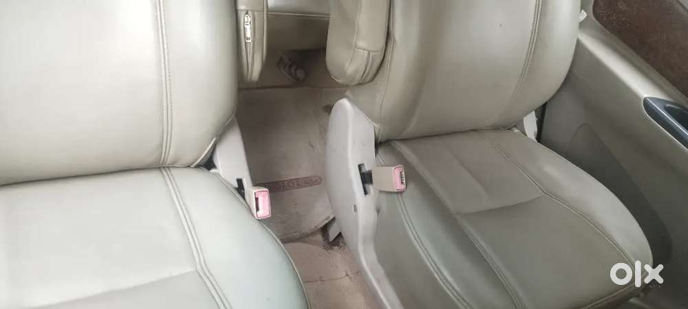 Toyota Innova Diesel 2011 Car