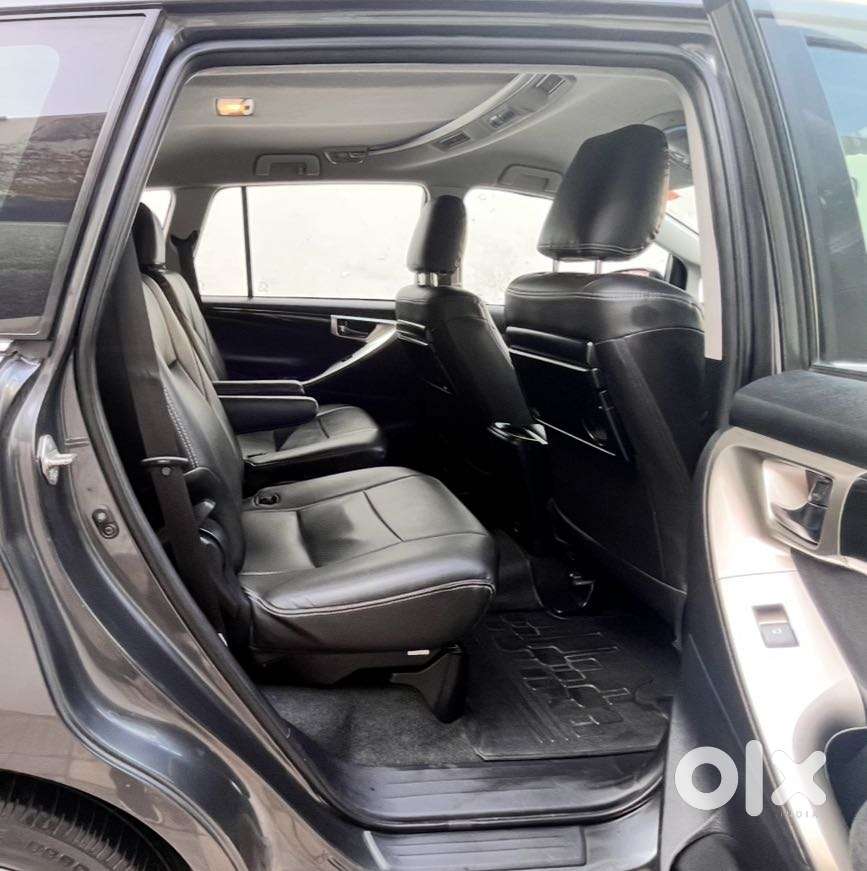 Toyota Innova Crysta 2.4 V 7 Str, 2018, Diesel