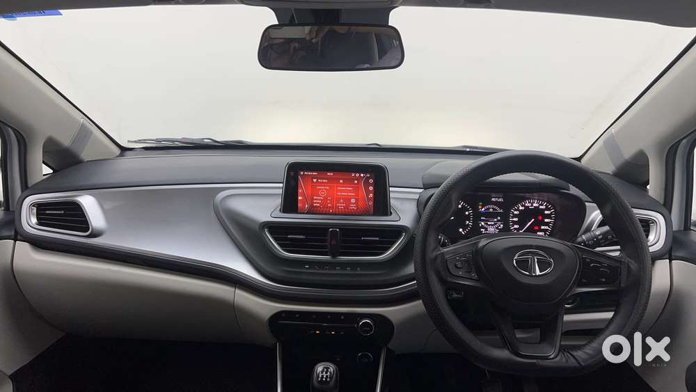 Tata Altroz Xz, 2022, Petrol