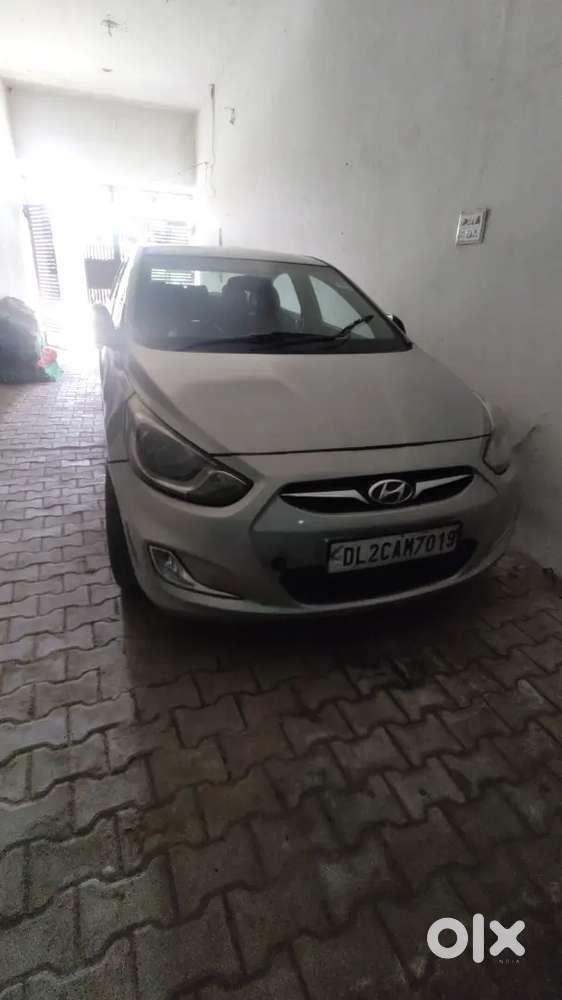 Hyundai Verna Fluidic 1.6 2012