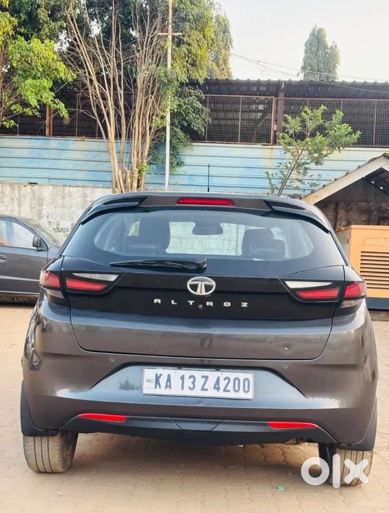 Tata Altroz 2021 Petrol 28500 Km Driven
