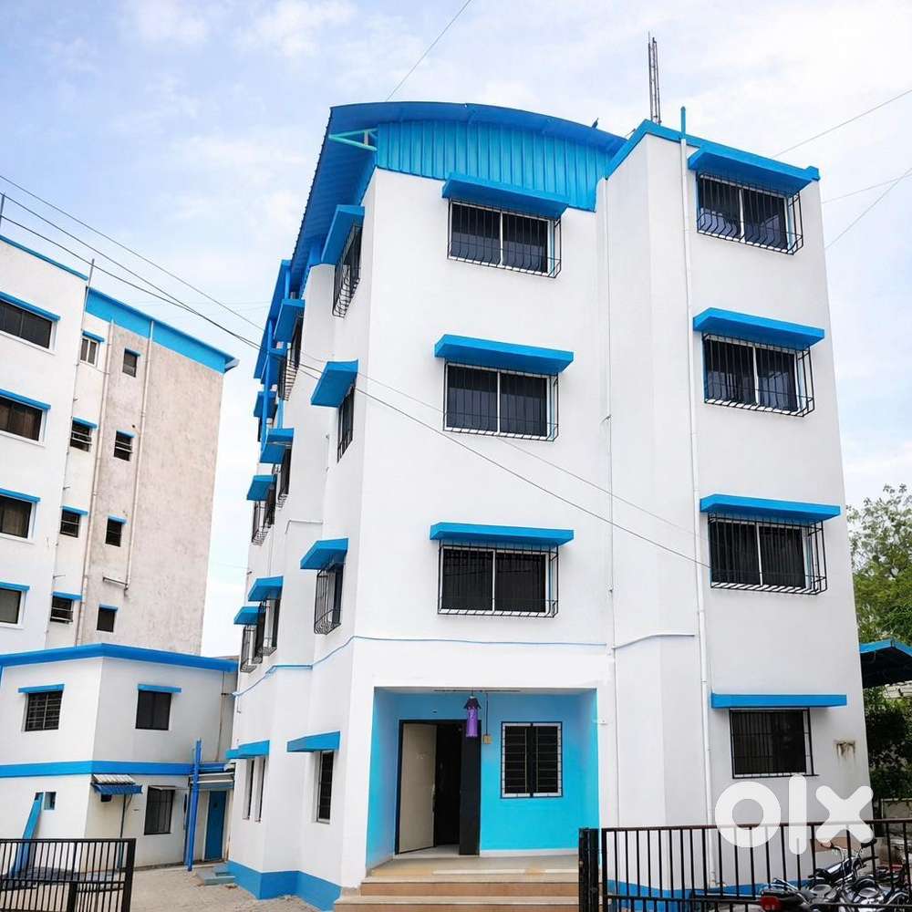 Independent Commercial Building for Rent