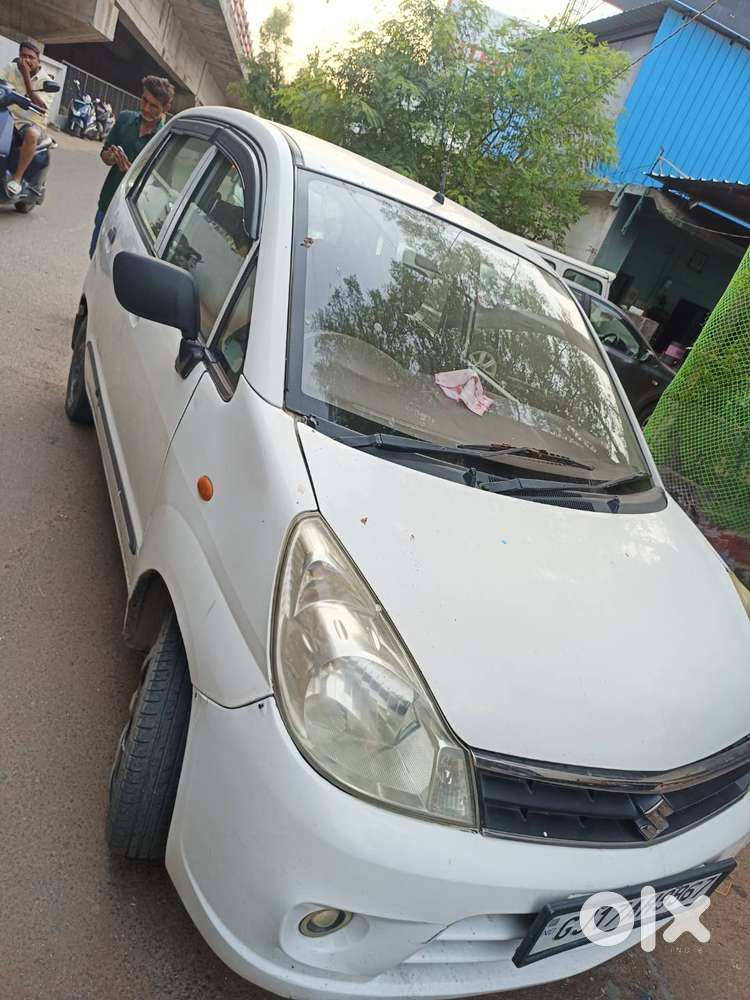 Estilo Low Budget Car