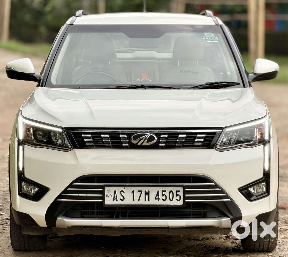 Mahindra Xuv300 W8, 2022, Petrol