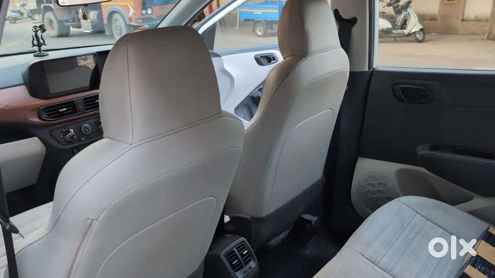 Hyundai Aura S Cng, Company Fit Cng