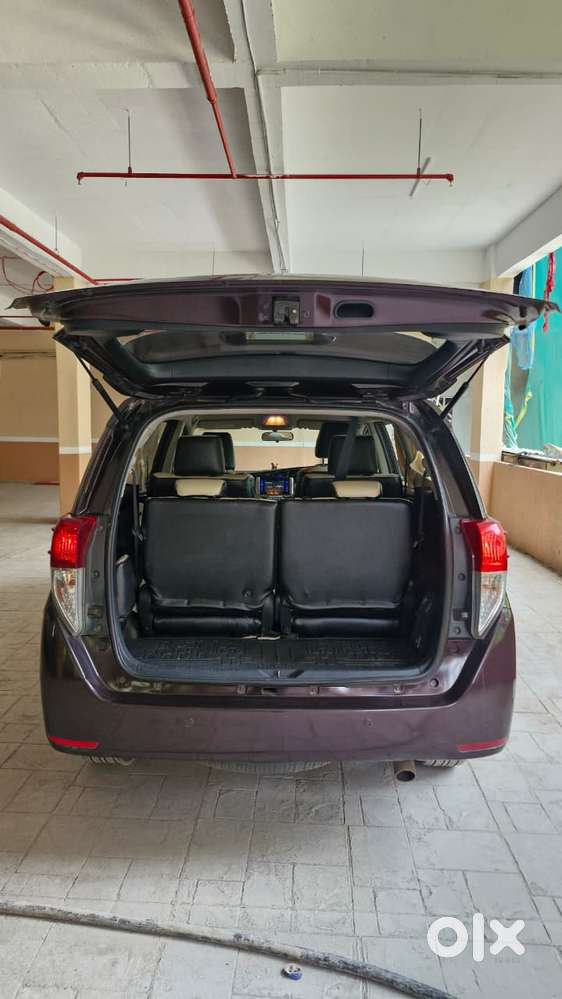 Toyota Innova Crysta 2.8 Zx At 7 Seater, 2017, Diesel