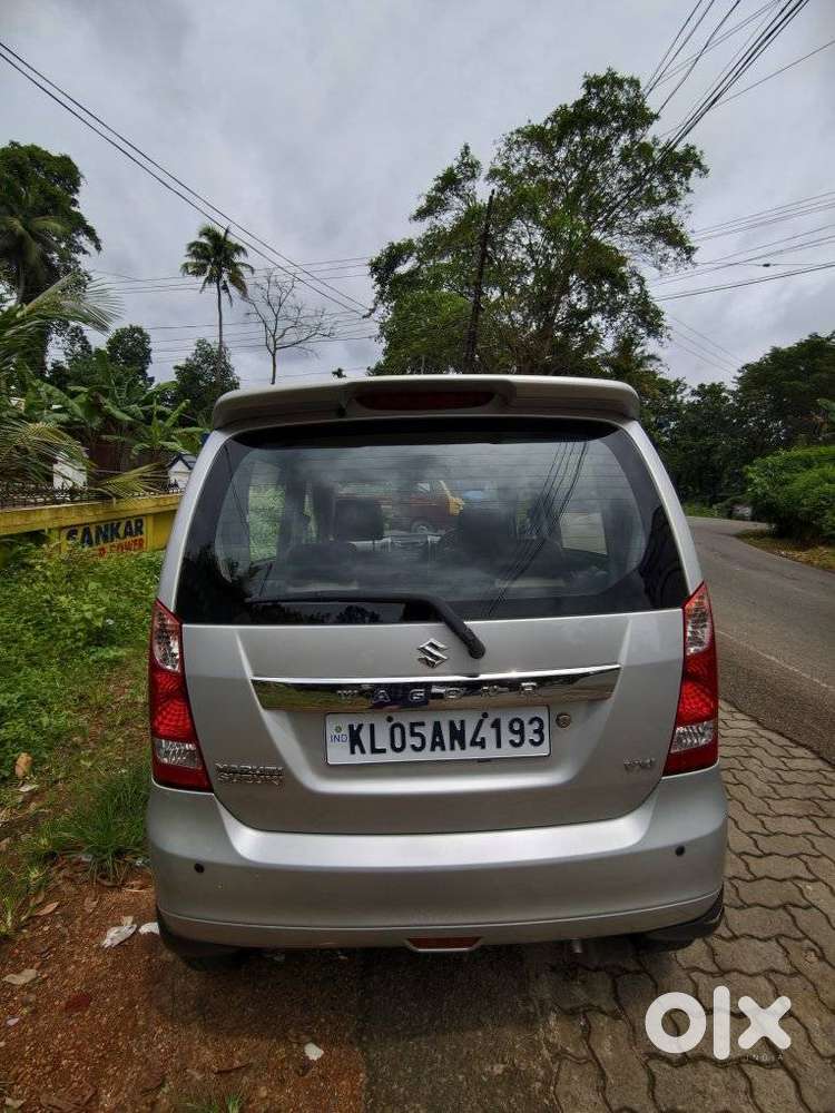 Maruti Suzuki Wagon R 1.0 Vxi, 2016, Petrol