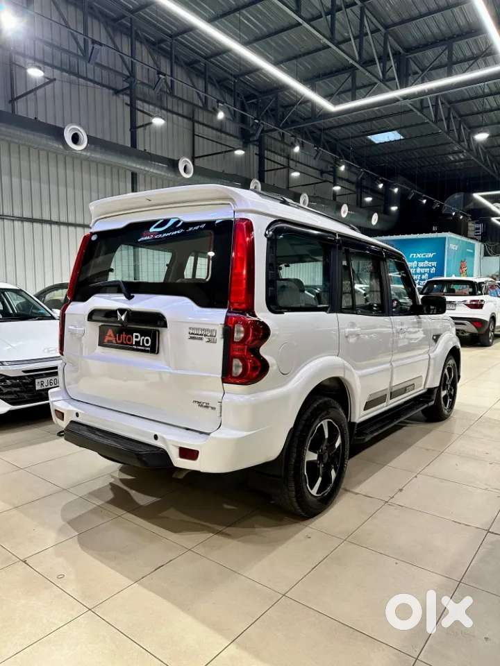 Mahindra Scorpio Classic, 2023, Diesel
