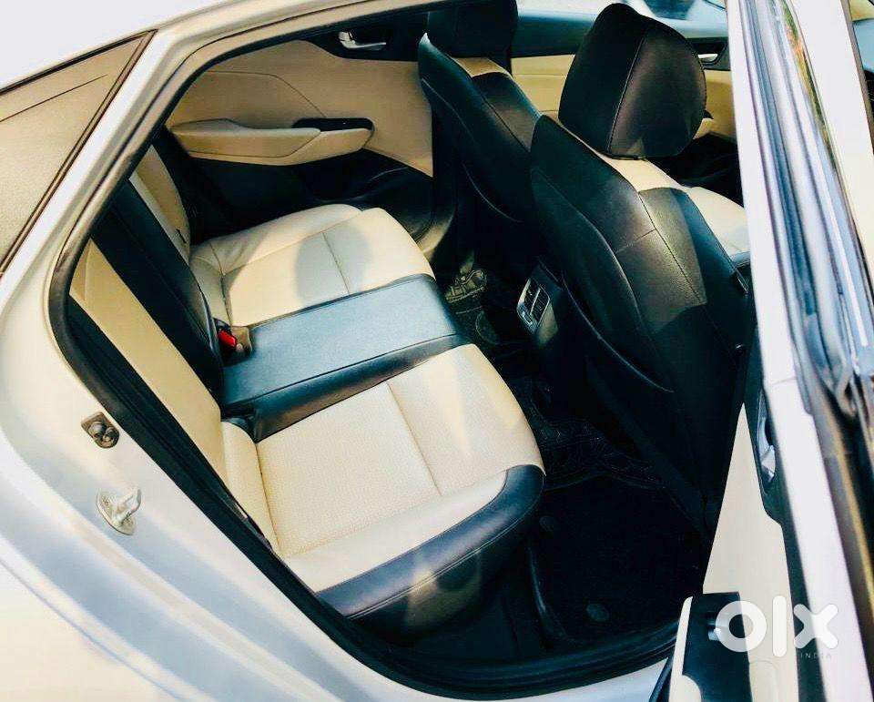 Hyundai Verna 1.6 Sx (o) Vtvt At, 2017, Petrol