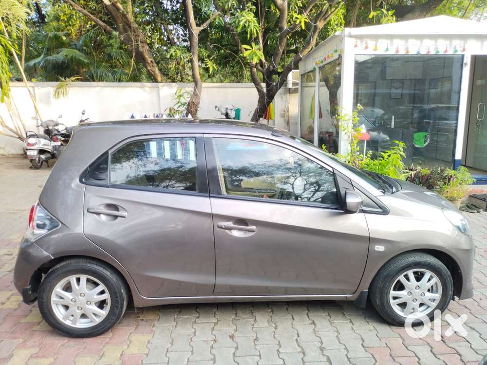 Honda Brio V Mt, 2012, Petrol